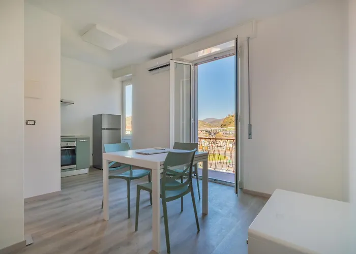 Bolzaneto Fresh&brigh * Genova