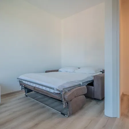 Bolzaneto Fresh & Brigh Apartamento *