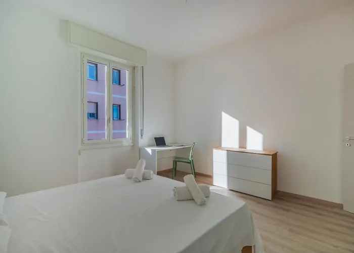 Bolzaneto Fresh & Brigh Apartamento