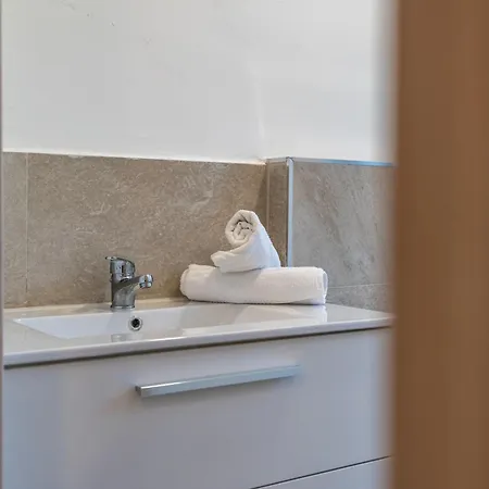 Bolzaneto Fresh & Brigh Apartamento Génova